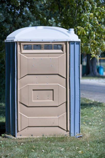 Best Porta potty delivery and setup  in Fremont, MI